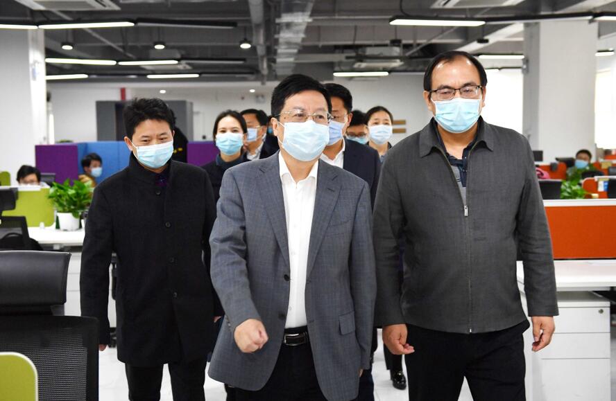 湖南省委常委、長沙市委書記胡衡華到大唐先一科技公司調(diào)研