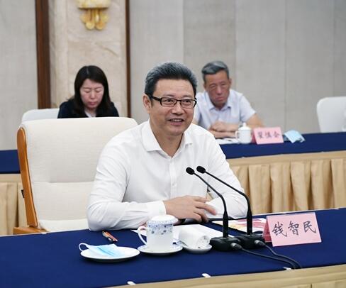 國家電投黨組書記、董事長錢智民拜會重慶市委副書記、市長唐良智