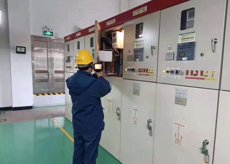 國(guó)網(wǎng)慈溪市供電公司用心巡視、及時(shí)消缺確保電網(wǎng)安全穩(wěn)定運(yùn)行