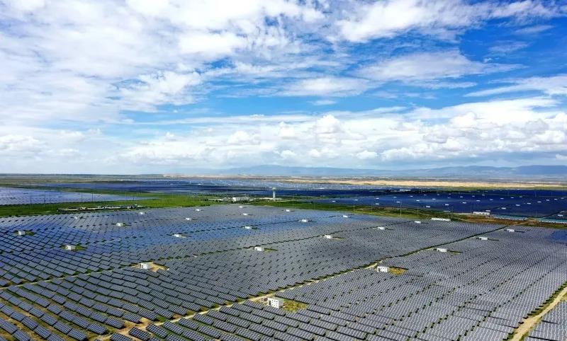 內(nèi)蒙古、甘肅、青海、寧夏3000萬(wàn)千瓦大型風(fēng)電光伏基地項(xiàng)目有序開(kāi)工（附名單）