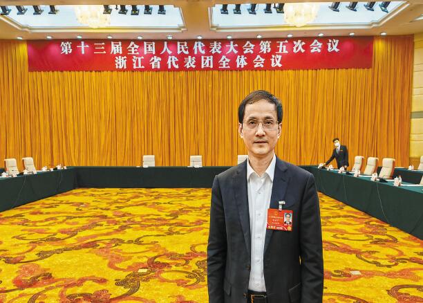 【兩會(huì)】電力為打造現(xiàn)代化濱海大都市注入動(dòng)能——訪全國人大代表、浙江省寧波市經(jīng)濟(jì)和信息化局局長張世方