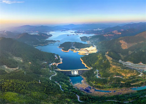華電福建公司不負(fù)春光趕秋實，“雙碳”路上奮楫行