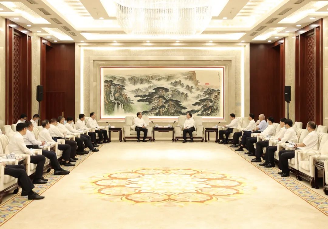辛保安與山東省委書記李干杰、省長(zhǎng)周乃翔會(huì)談