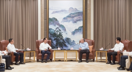中國電建集團(tuán)公司黨委書記、董事長丁焰章拜會福建省委書記尹力、省長趙龍