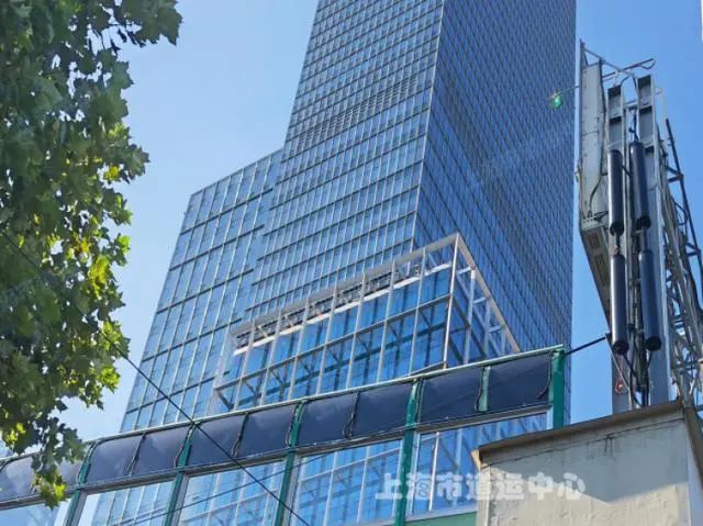 光伏發(fā)電棒＋柔性組件！上海高架路聲屏障安裝光伏