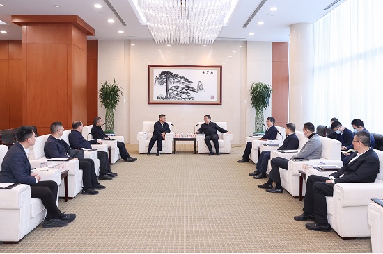 鄧建玲會(huì)見(jiàn)福建省政協(xié)副主席、漳州市委書(shū)記張國(guó)旺