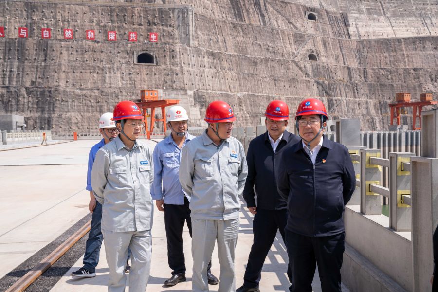國(guó)資委黨建局局長(zhǎng)、央企團(tuán)工委書記姚煥調(diào)研白鶴灘水電站