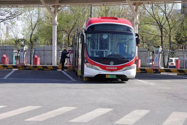 北京清潔能源、新能源公交車占比已超九成