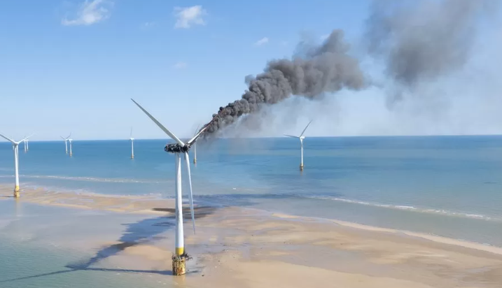 風機起火！這座海上風電場暫停運營