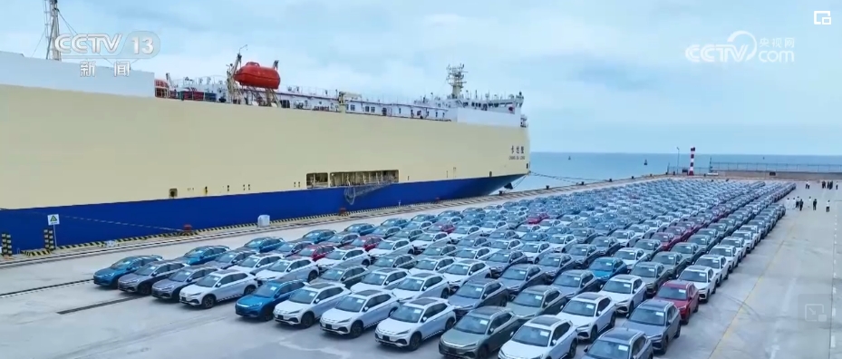 國產(chǎn)新能源車“出?！薄凹肌毙刑煜?再亮“黑科技”