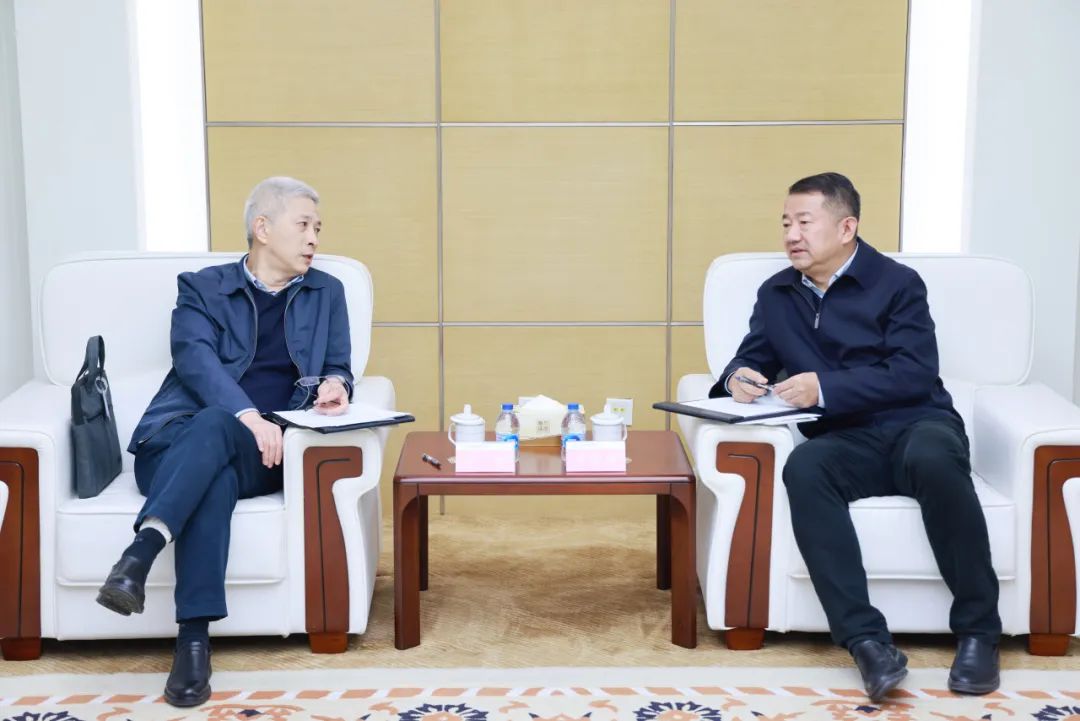 中國一重集團黨委書記、董事長徐鵬一行拜訪大唐環(huán)境黨委書記、董事長朱利明