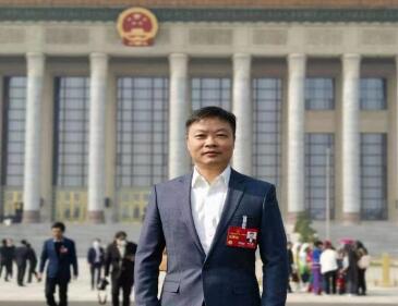 【兩會(huì)好聲音】全國人大代表、小鵬汽車董事長何小鵬：探索限定場景無人駕駛法規(guī)，助力車網(wǎng)融合和低空經(jīng)濟(jì)騰飛