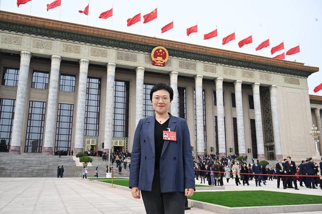 全國(guó)人大代表、上汽集團(tuán)零束科技黨委副書記劉懿艷：建議加大中國(guó)智能電動(dòng)汽車技術(shù)出海專利保護(hù)力度