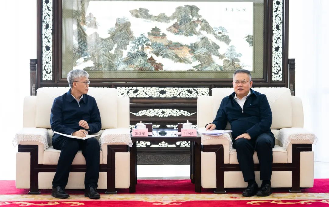 華電集團黨組副書記、董事、總經理葉向東會見東方電氣董事、總經理、黨組副書記張彥軍