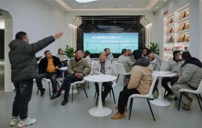 怡能集團(tuán)以沉浸式安全教育，為電力施工準(zhǔn)入賦能