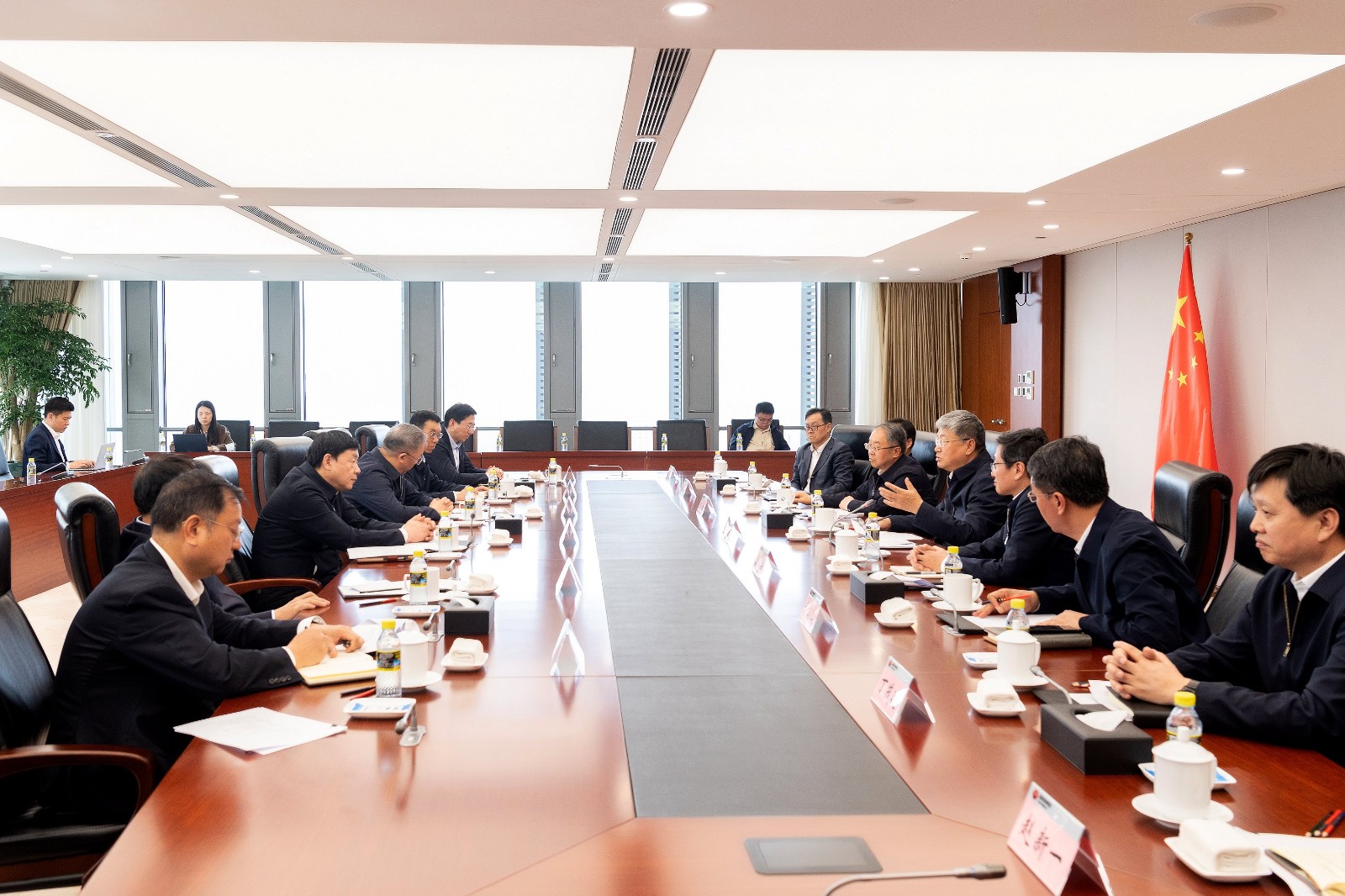國家能源集團劉國躍、余兵會見國家電網黨組書記、董事長張智剛