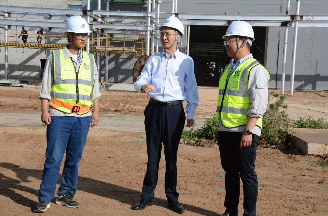 中國能建建筑集團黨委委員、副總經(jīng)理汪公河到正寧百萬項目調(diào)研指導(dǎo)