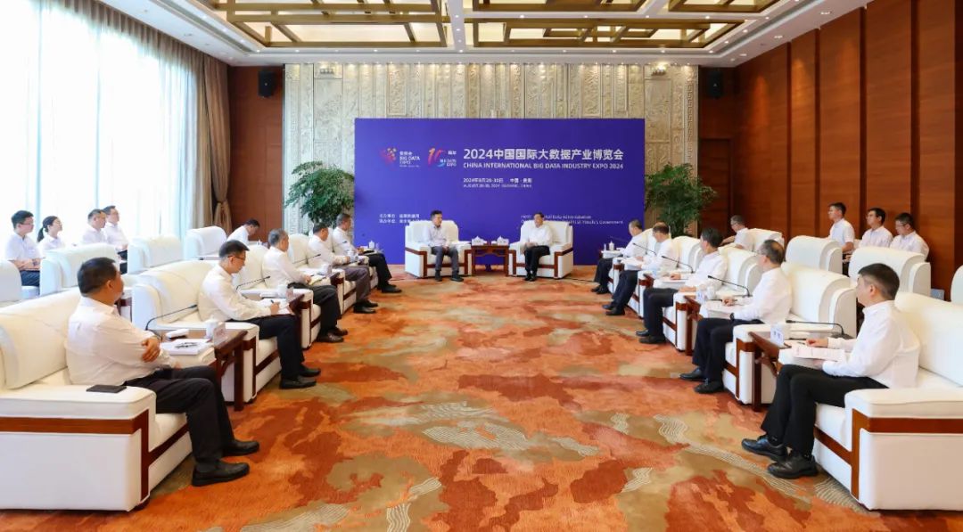 國(guó)家電投黨組書記、董事長(zhǎng)劉明勝拜會(huì)貴州省委書記徐麟