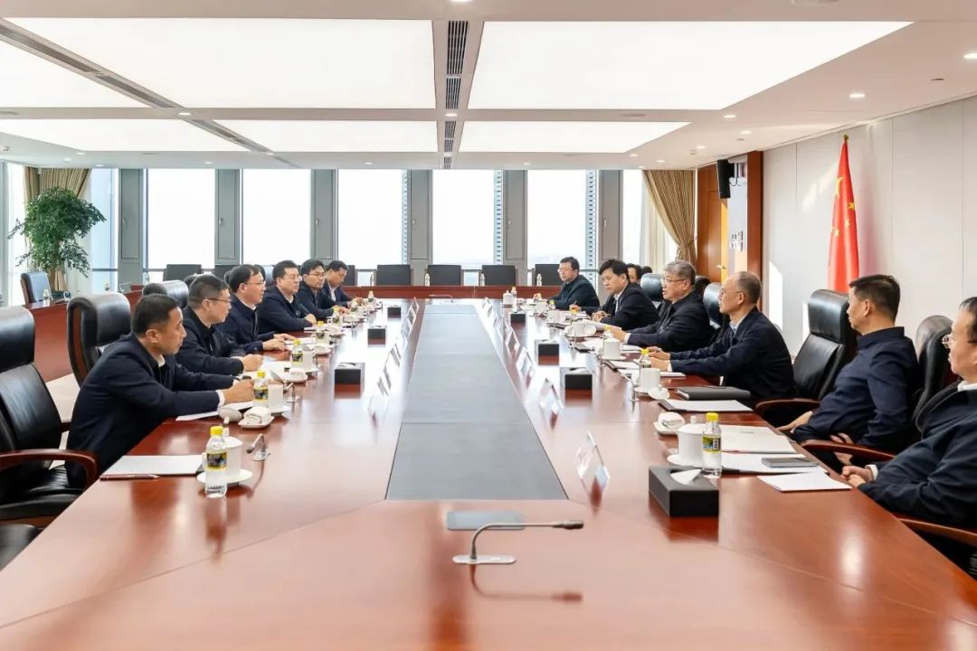 國家能源集團(tuán)黨組書記、董事長劉國躍與中國大唐黨組副書記、總經(jīng)理張傳江會談