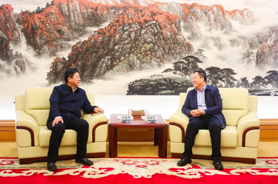 大唐甘肅公司黨委書記、董事長王建偉與甘肅電投集團黨委書記、董事長蒲培文會談