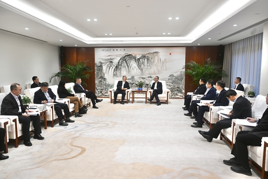 中國電建黨委副書記、總經(jīng)理王斌與中國機電商會黨委書記、會長張鈺晶舉行會談