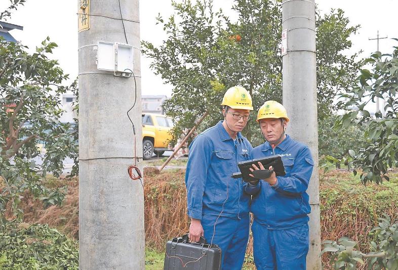 研制“萬(wàn)能鑰匙”，臺(tái)區(qū)漏電保護(hù)器調(diào)試不到5分鐘