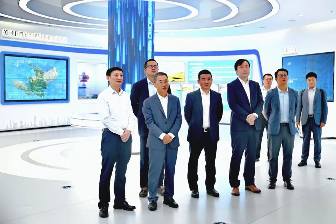 黃河公司黨委書記、董事長姚小彥會見華為董事、華為數(shù)字能源總裁侯金龍